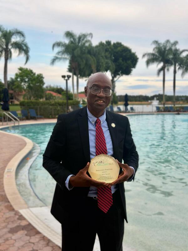 PictureEstella’s Brilliant Bus honors C.Ron Allen