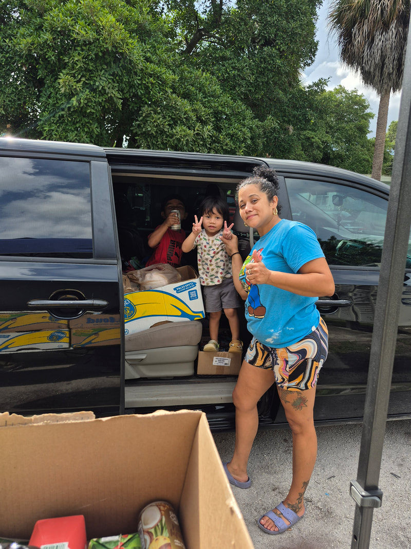 Estella's Brilliant Bus Food pantry located at Lakeside Mobile Home Park