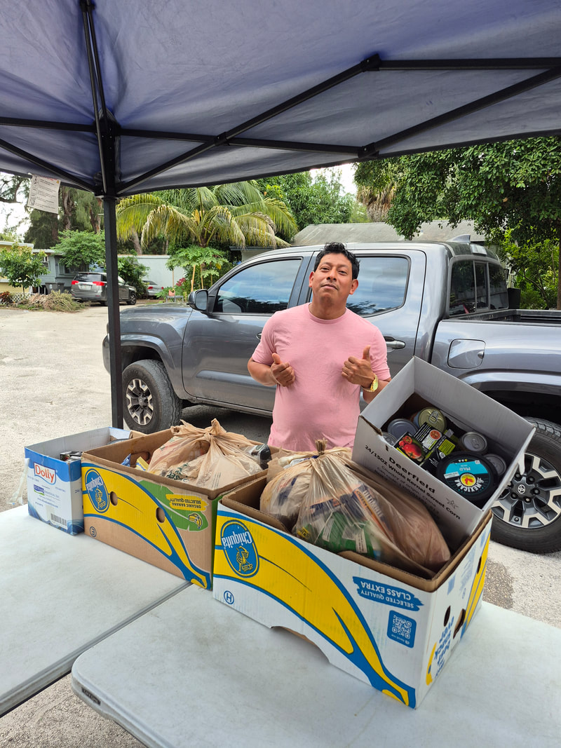 Estella's Brilliant Bus Food pantry located at Lakeside Mobile Home Park